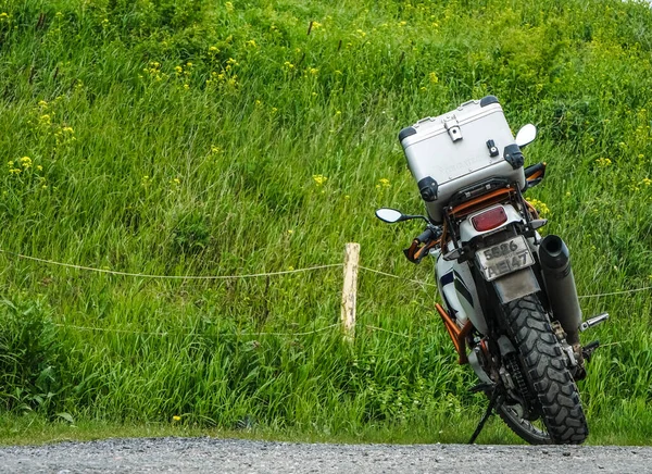 Kronstadt Russie Honda Cruiser Moto Avec Caisse Métal Parking Près — Photo