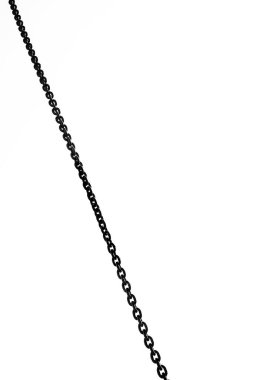 Metal siluet beyaz zemin üzerinde asılı zincir