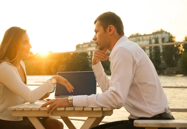 Business Couple Having Fun Talking Together Restaurant Street Summer Cafe — Stock Photo, Image