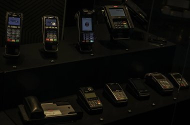 Ödeme Makineleri seti. Banka Ödeme Terminalleri