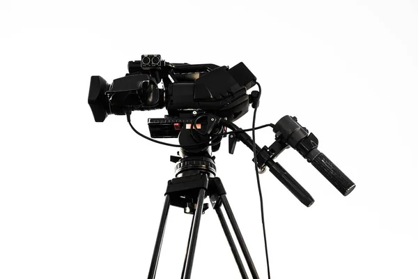 Videokamera Stojí Stativu Izolovaném Bílém Pozadí Koncept Technologie Moderní Zábavní — Stock fotografie