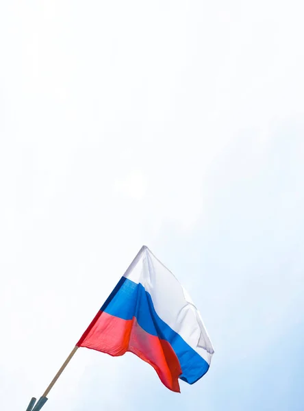 Russian Federation Flag Flies White Sky Background Russian Flag Waving — Stock Photo, Image