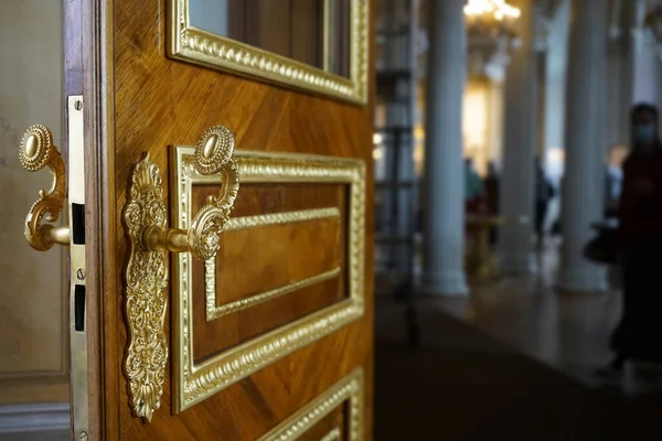 Prachtige Oude Houten Deur Met Gouden Handvat Hermitage Museum — Stockfoto