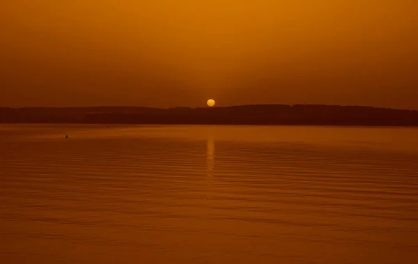 Línea Del Horizonte Sol Caliente Salida Sol Puesta Luz Amarilla — Foto de Stock