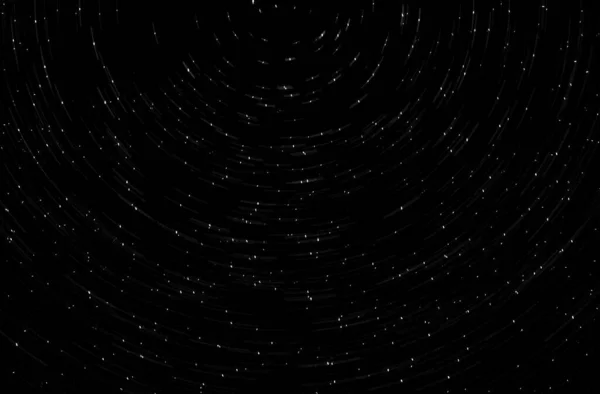 Stjärnspår Snurrar Vid Horisonten Abstrakt Lång Exponering Spår Mot Blå — Stockfoto