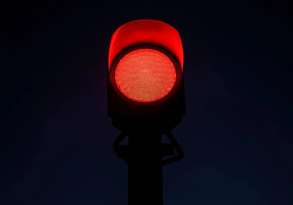 Rött Trafikljus Vägen Natten Stad — Stockfoto