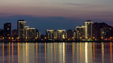 Gece Kazan refliction nehir