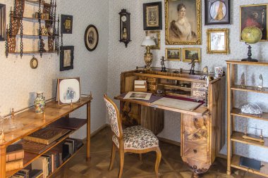 Klasik iç Biedermeier tarzında