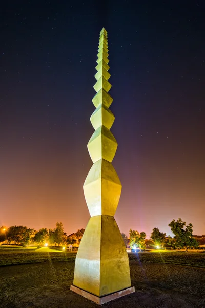 Eindeloze kolom in Targu Jiu, Roemenië — Stockfoto