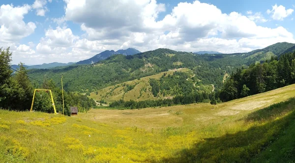 Panorama des montagnes Bucegi — Photo