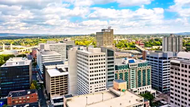 Rotación aérea a lo largo de Harrisburg, PA skyline — Vídeos de Stock