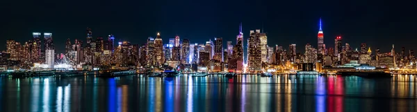 Panorama do centro de Nova Iorque à noite — Fotografia de Stock