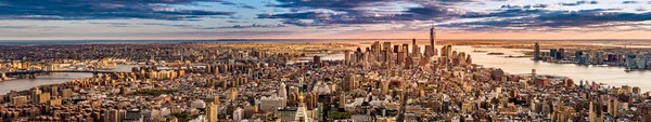 New York vor Sonnenuntergang — Stockfoto