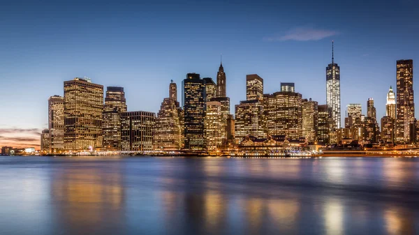 Lower Manhattan skyline — Stock Photo, Image