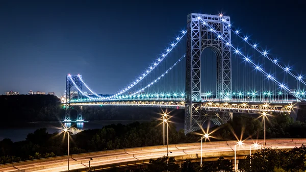 George Washington Bridge per nacht — Stockfoto