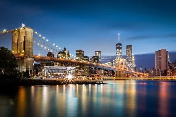 Lower Manhattan skyline — Stock Photo, Image