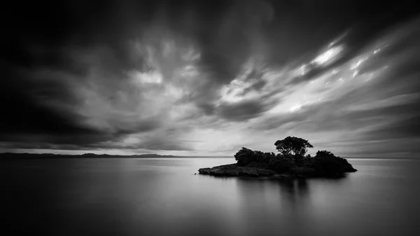 Isola solitaria vicino a Cayo Levantado , — Foto Stock