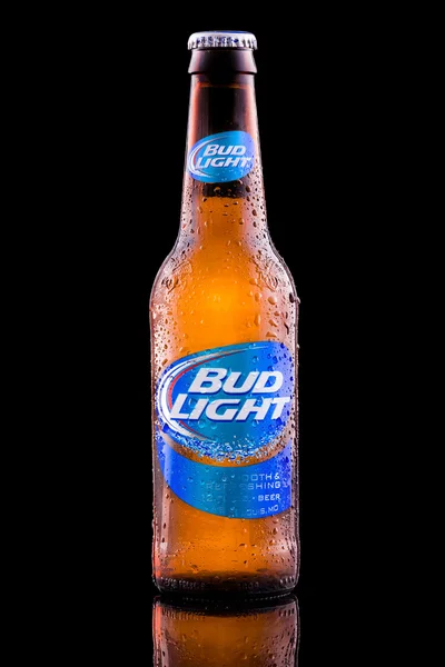 Garrafa de cerveja Bud Light — Fotografia de Stock