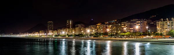 Copacabana Panorama sulla spiaggia di notte — Foto Stock