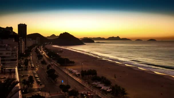 Copacabana playa amanecer timelapse — Vídeo de stock