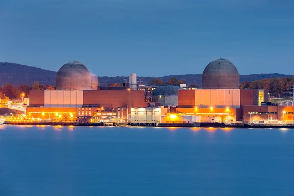 Central nuclear — Fotografia de Stock