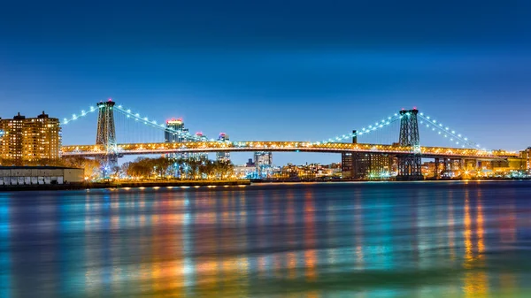 Williamsburg híd éjszakai — Stock Fotó