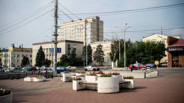         Rostov-on-Don şehrinde sokaklar, evler, ilçeler, binalar, yapılar