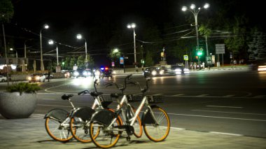         Rostov-on-Don şehrinde sokaklar, evler, ilçeler, binalar, yapılar