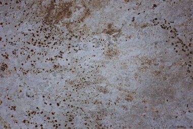 Metalik arka plan. Metal bir plaka üzerinde beton. Çatı katı tarzı arkaplan