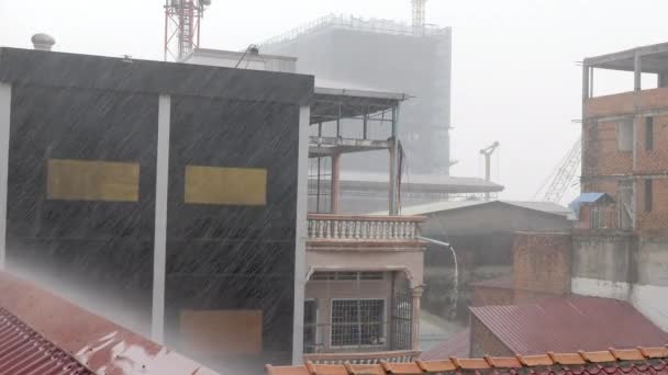 Heavy Rains Coupled Gusty Winds City Building Construction Background — Stock Video
