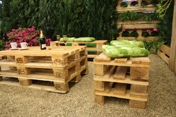 garden furniture with pallets