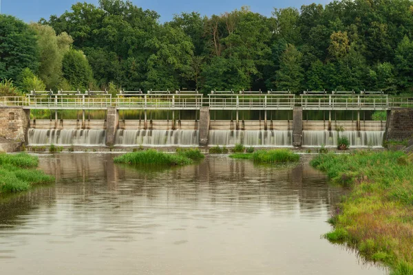 Bbr Flodens Sidokanal Staden Zagan Polen Det Översvämningskanal Separerad Från — Stockfoto