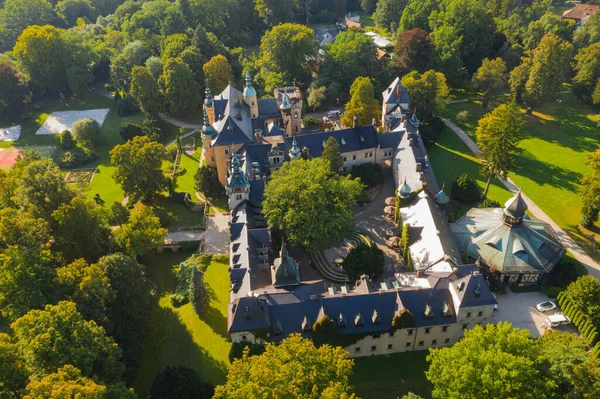 Schloss Kliczkow Westen Polens Ein Rechteckiges Gebäude Mit Einem Innenhof — Stockfoto