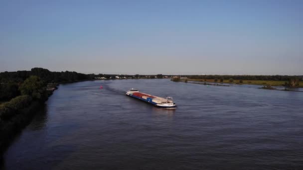 Flygfoto Styrbord Side Destiny Cargo Ship Resande Längs Oude Maas — Stockvideo