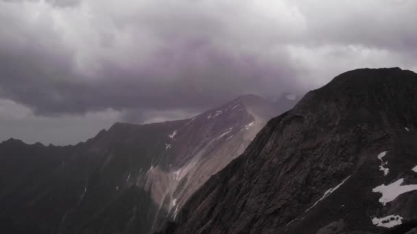 Dramática Vista Los Alpes Austríacos Bajo Nublado Paisaje Nublado Kitzsteinhorn — Vídeos de Stock