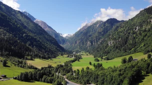 Idyllische Landschaft Zwischen Tal Und Beschaulichem Klammsee Kaprun Österreich Luftaufnahme — Stockvideo