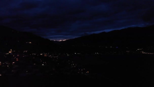 Hermosas Nubes Noche Azules Sobre Kaprun Austria — Vídeo de stock