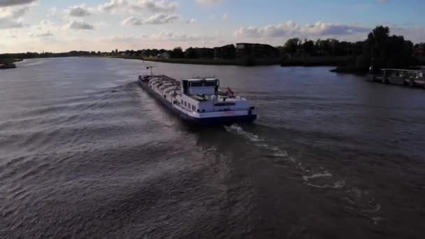 Luchtstern View Sibilla Tanker Schip Navigatie Rivier Noord Dolly Links — Stockvideo