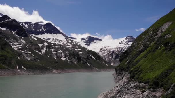 Rocky Gorges Alpine Mountain Surrounded Stausee Wasserfallboden Kaprun Austria Anténa — Stock video