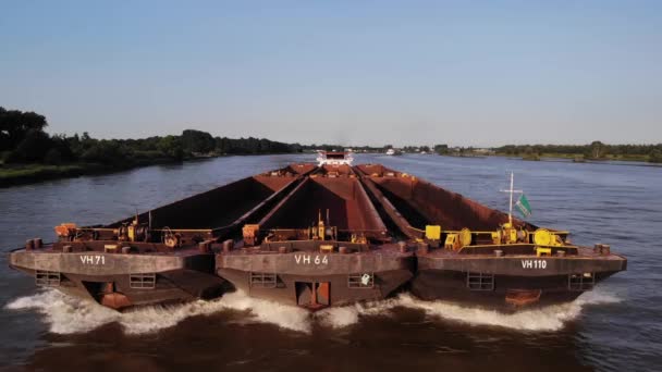 Aerial View Forward Bow Veerhaven Pusher Boat Transporting Three Barges — 비디오