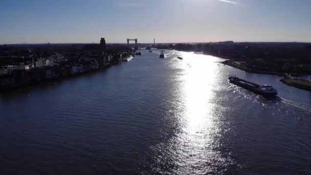 Narrowboat Crossing Oude Maas River Putshoek South Holland Netherlands Distant — 비디오