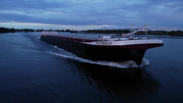 Container Ship Factofour Vela Para Baixo Cidade Barendrecht Holanda Antena — Vídeo de Stock