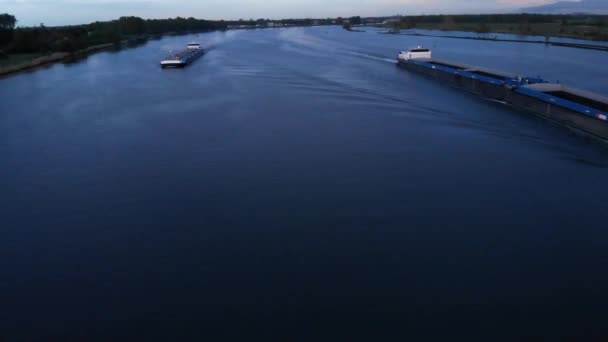Container Ship Panerai Shipping River Barendrecht Town Nederländerna Antenner — Stockvideo