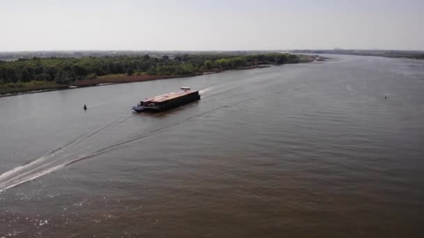 Motor Freighter Cruising River Zuid Holland Nederland Vanuit Lucht — Stockvideo