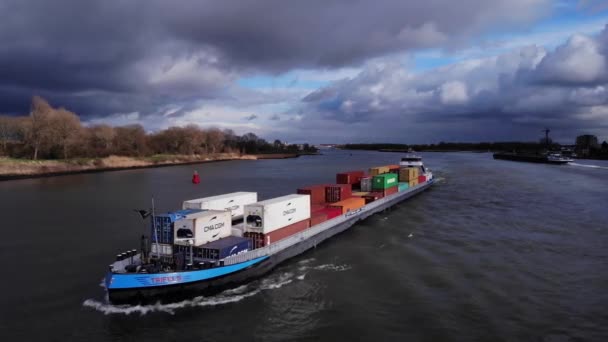 Navio Trifels Container Navio Cruzeiro Rio Canal Oude Maas Perto — Vídeo de Stock