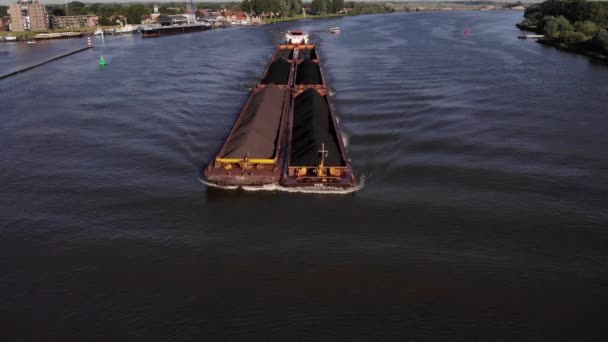 Vista Aérea Barcaza Veerhaven Que Viaja Largo Oude Maas Puttershoek — Vídeos de Stock