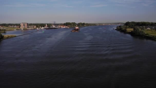 Veerhaven Kargo Gemisi Görünürde Oude Maas Yanında Dolly Leri — Stok video