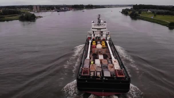 Luftverfolgung Festung Frachtschiff Entlang Der Maas Puttershoek — Stockvideo