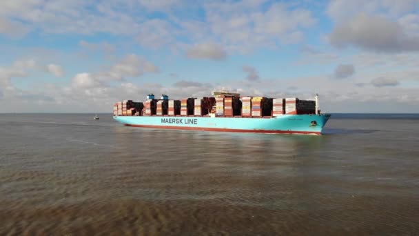 Contenitore Gigante Marstal Maersk Mezzo Carico Vela Nel Mare Del — Video Stock