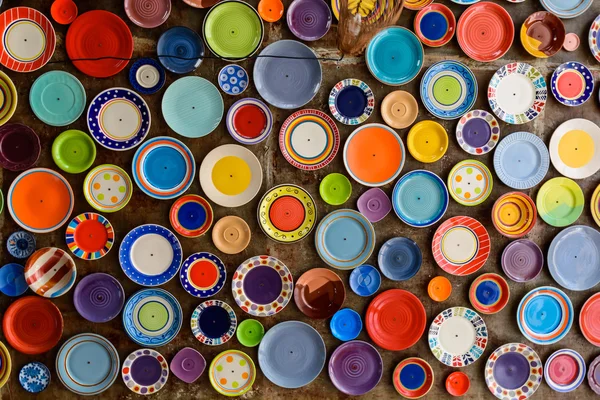 Duvardaki renkli yemek